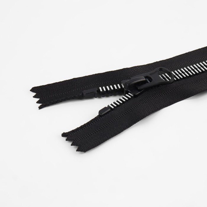 фото Молния неразъёмная «трактор», №8, замок автомат, 18 см, цвет чёрный/белый