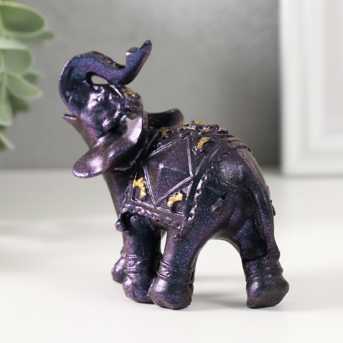 фото Сувенир полистоун "сине-фиолетовый слон с попоной и золотом" 8,5х4,5х8,5 см