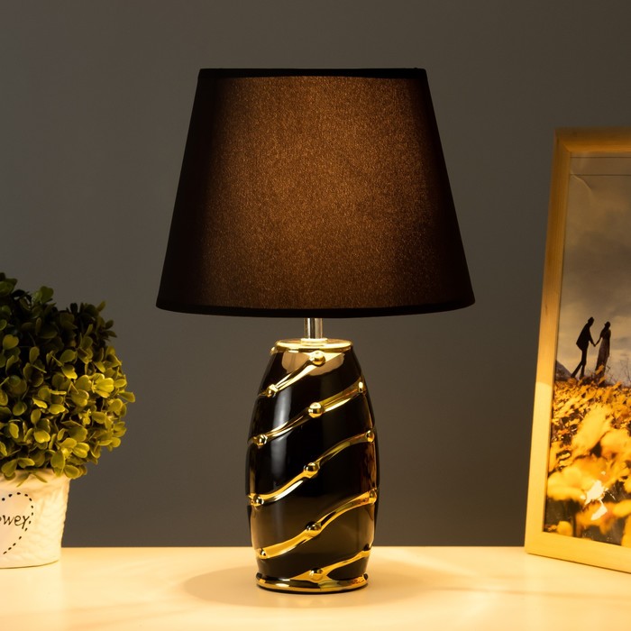 фото Настольная лампа "касиния" е14 40вт черно-золотой 22х22х35 см risalux