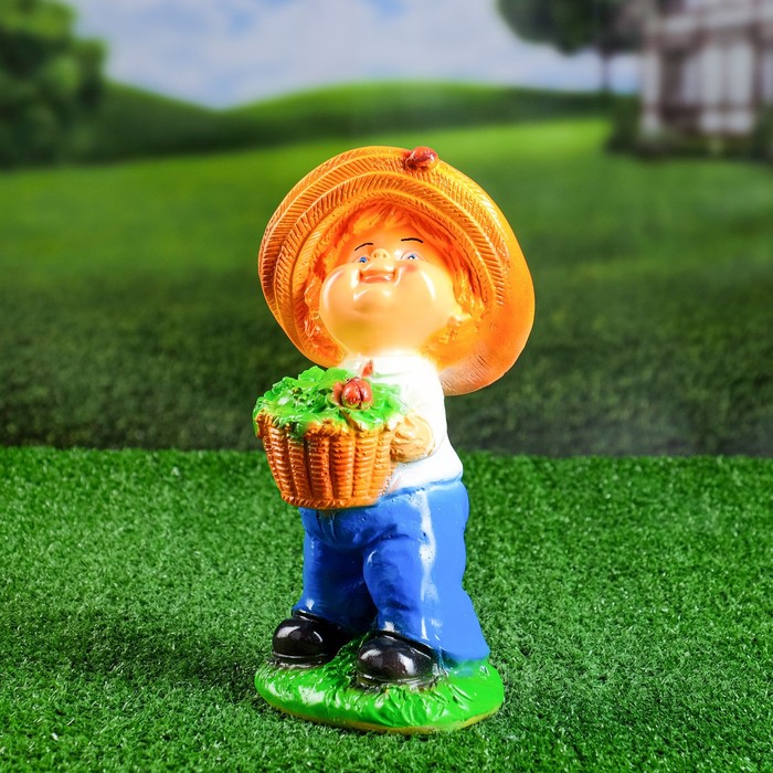 Садовая фигура "Мальчик в шляпе" 15х15х30см
Садовая фигура "Мальчик в шляпе" 15х15х30см