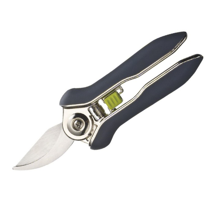Секатор плоскостной, 6.7" (17 см), флористический, профессиональный, с пластиковыми ручками, OLOV
Секатор плоскостной, 6.7" (17 см), флористический, профессиональный, с пластиковыми ручками, OLOV