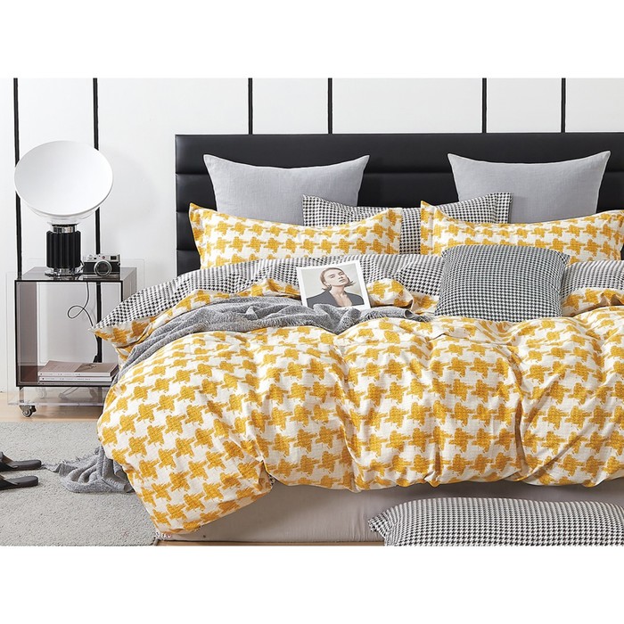Постельное бельё дуэт Satin de Luxe, размер 230x250 см, 150x210 см - 2 шт, 50x70 см - 2 шт, 70x70 см - 2 шт
Постельное бельё дуэт Satin de Luxe, размер 230x250 см, 150x210 см - 2 шт, 50x70 см - 2 шт, 70x70 см - 2 шт