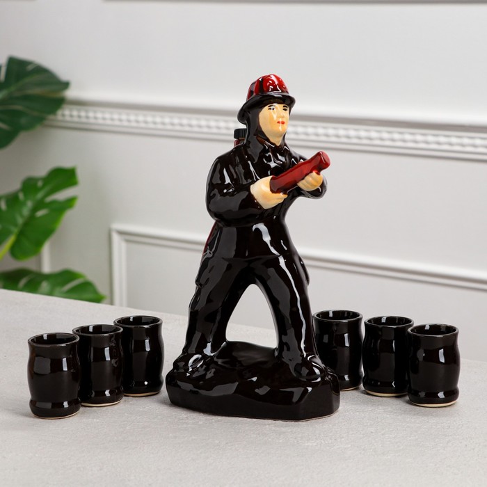 Набор для напитков "Пожарный", 7 предметов, чёрный, 0.5/0.05 л
Набор для напитков "Пожарный", 7 предметов, чёрный, 0.5/0.05 л