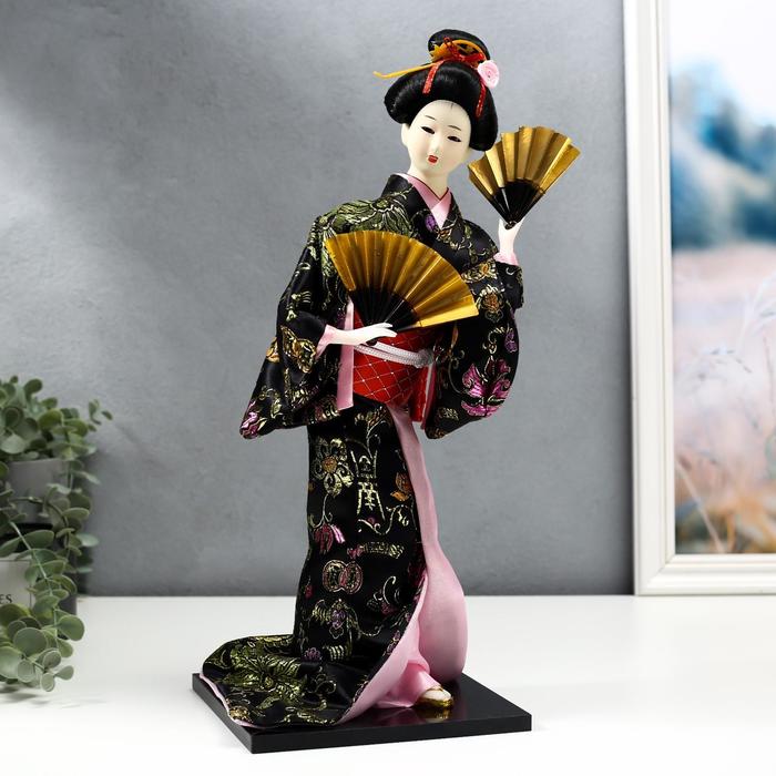фото Кукла коллекционная "гейша в черно-золотом кимоно с веерами"