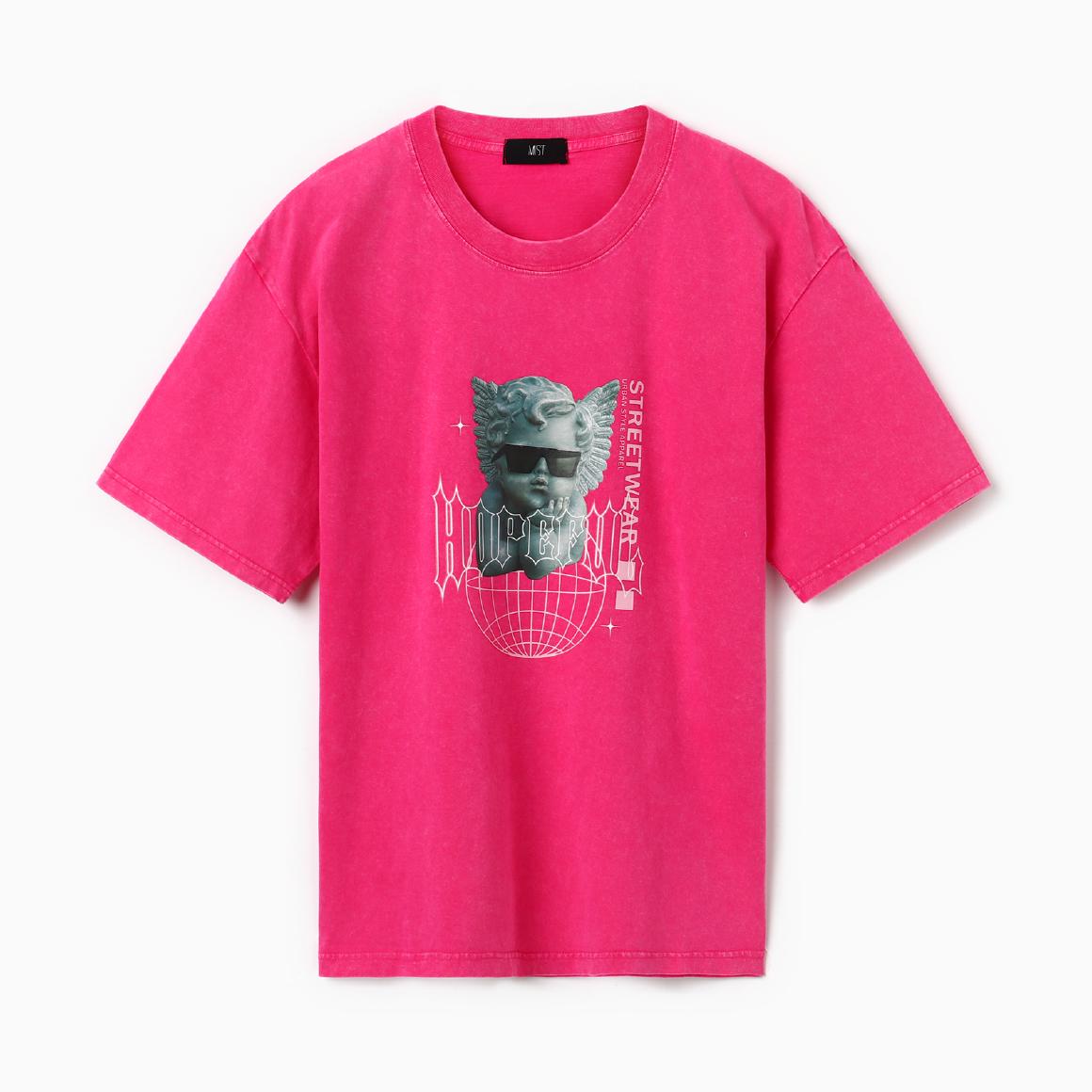 женская розовая футболка