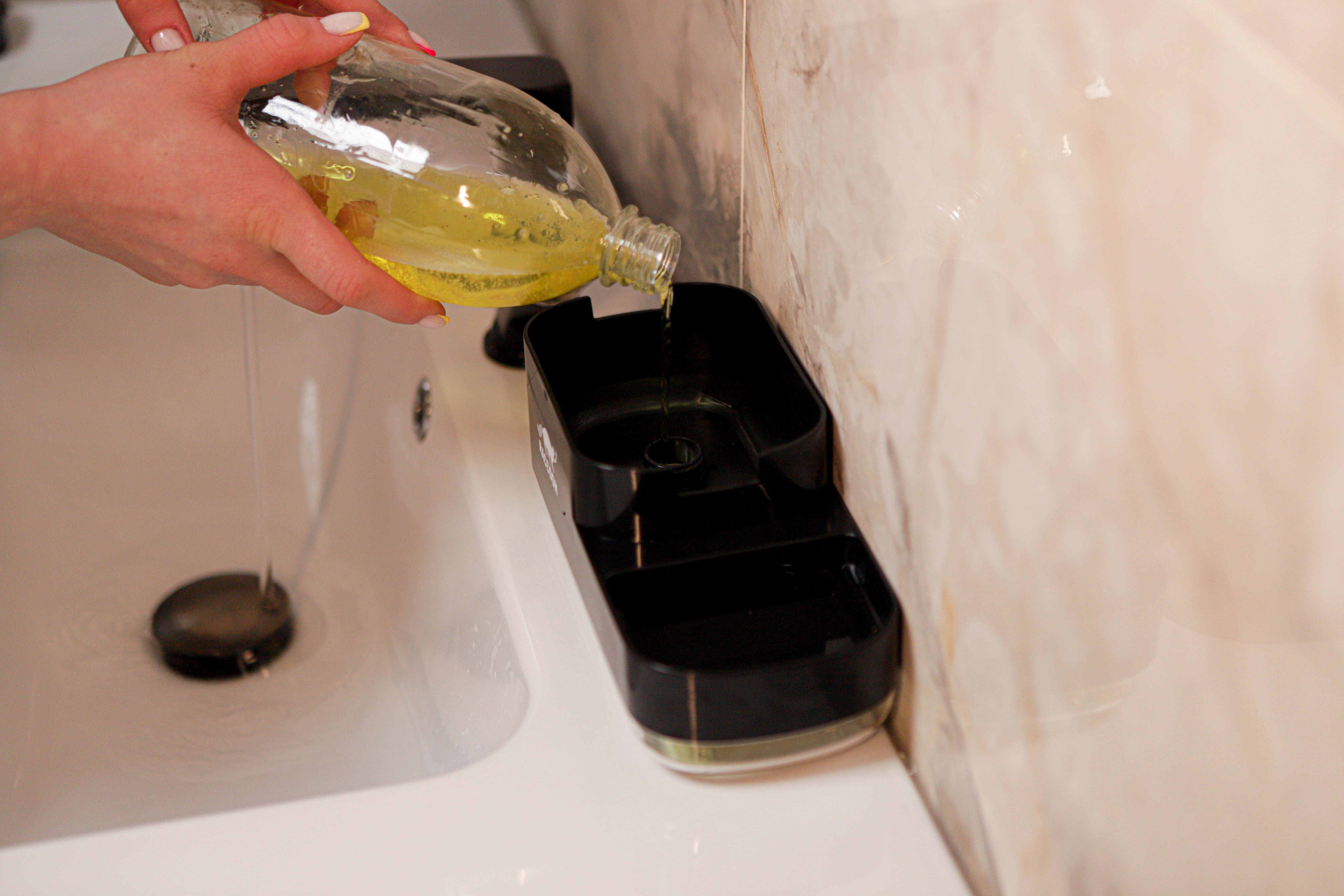 Как убрать пятно от жира