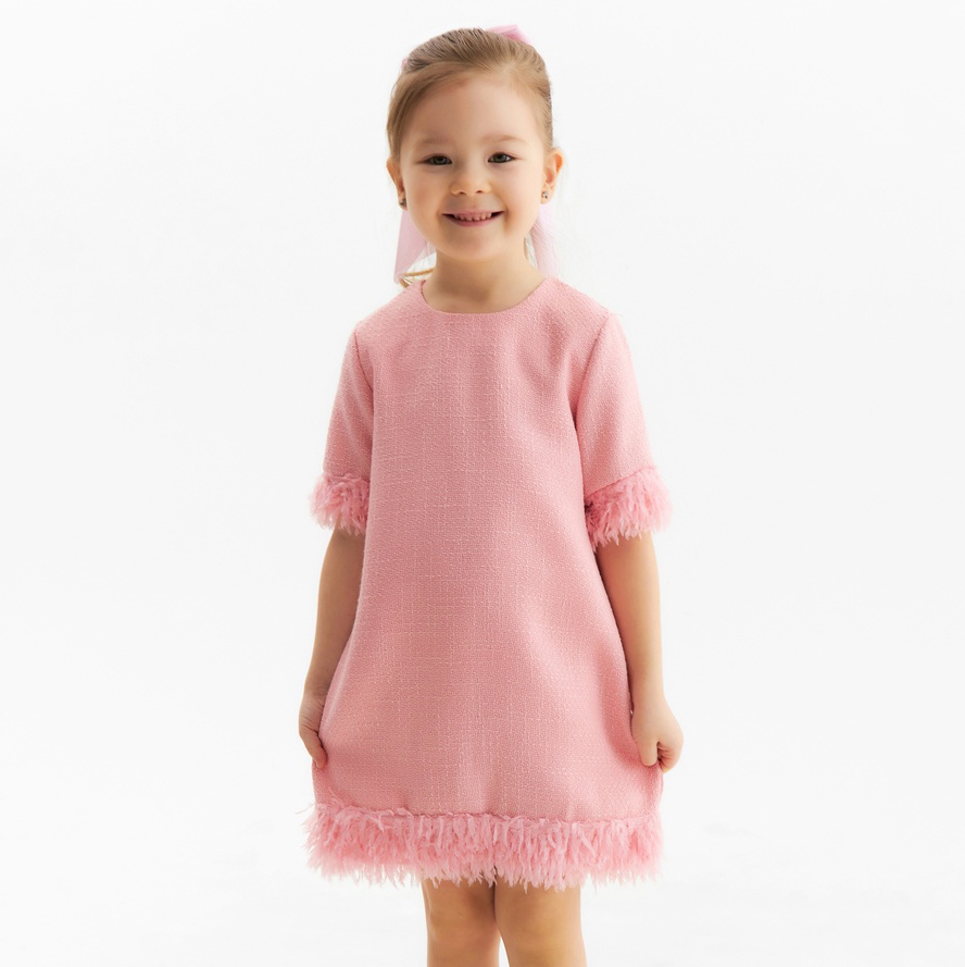 Розовое нарядное платье