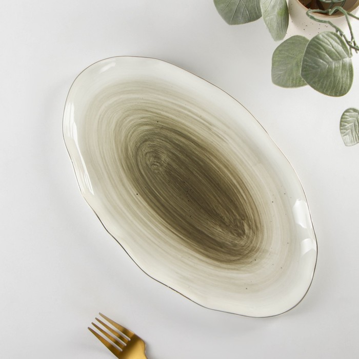 Фарфоровое блюдо