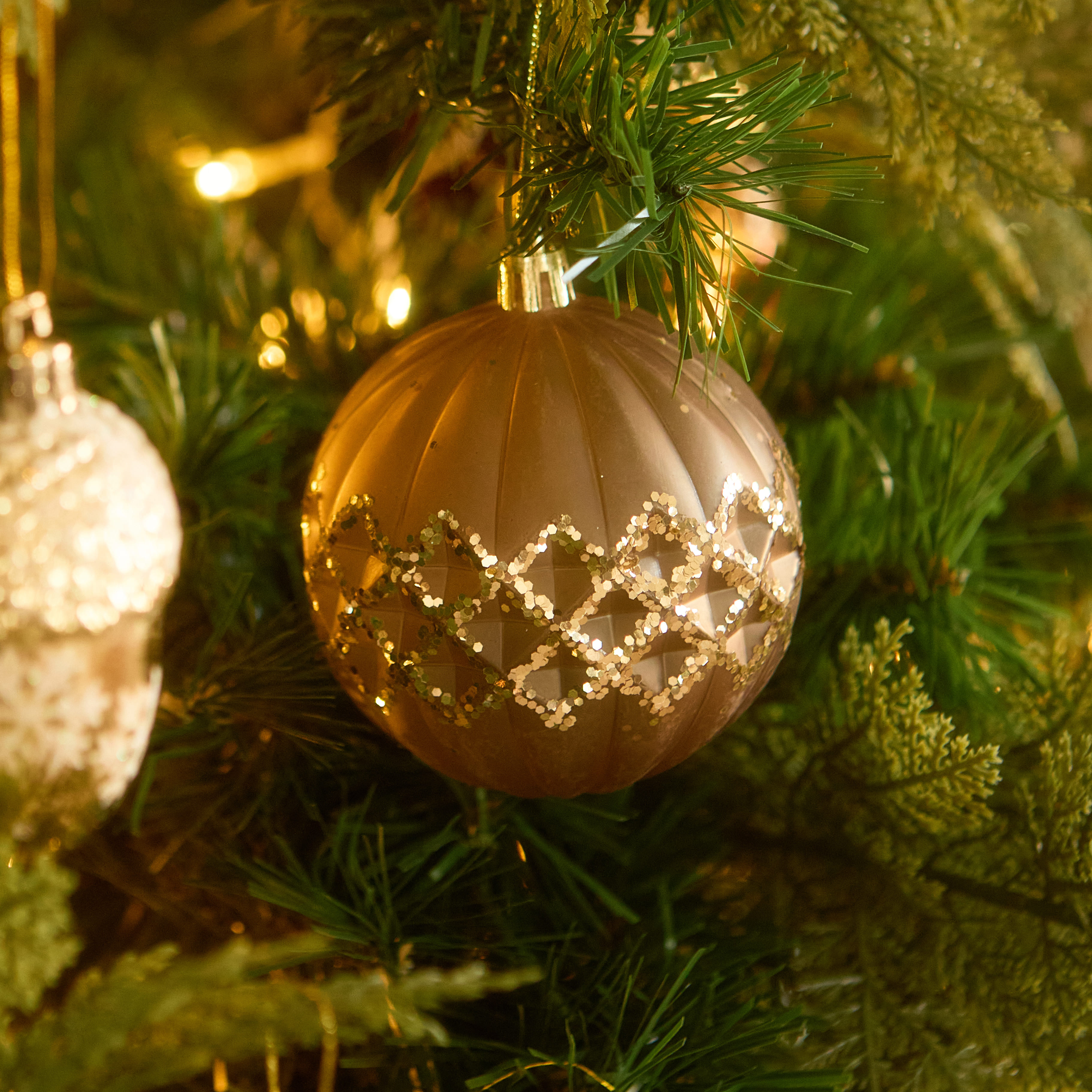 Ёлочные игрушки