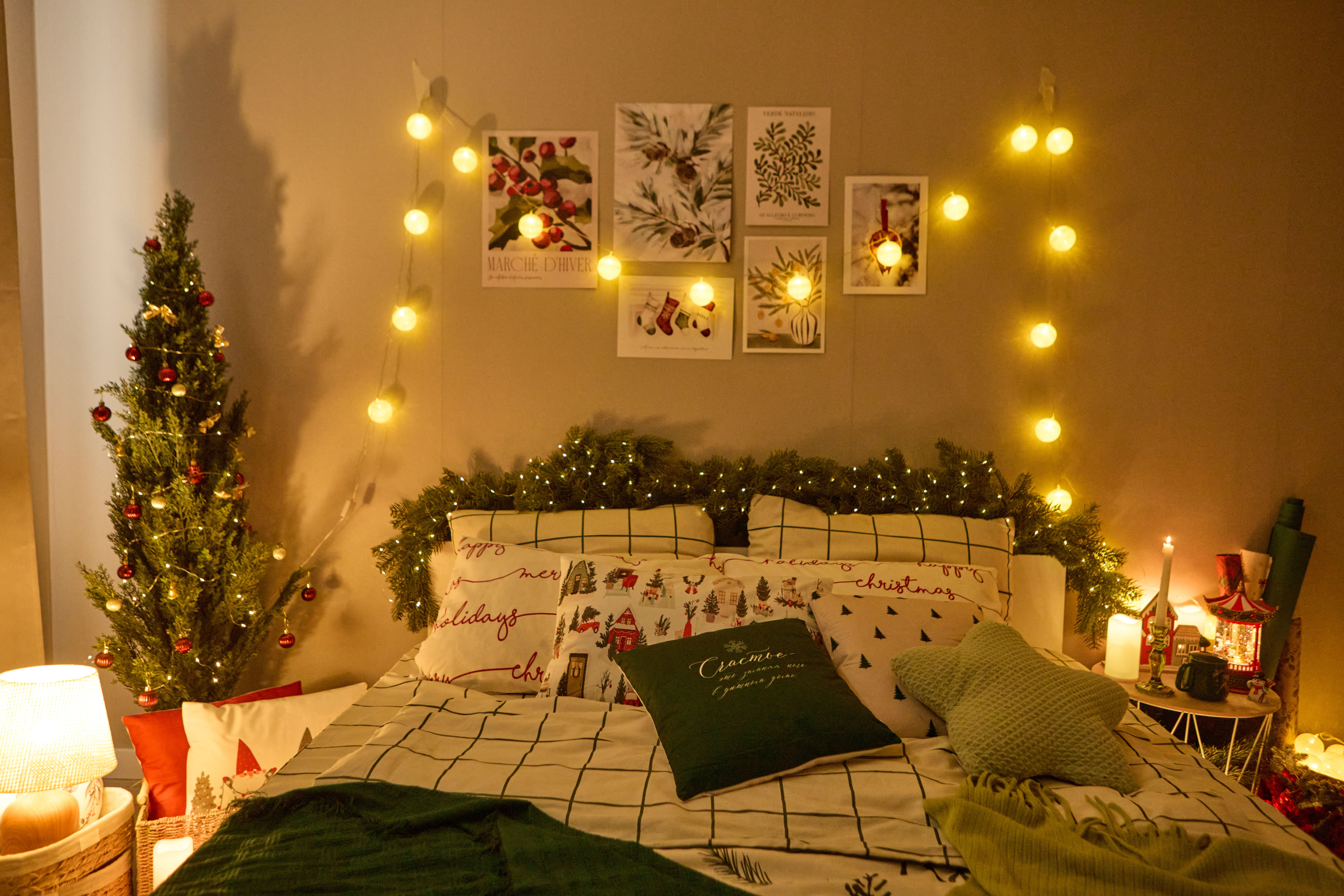 Новогодний интерьер спальни