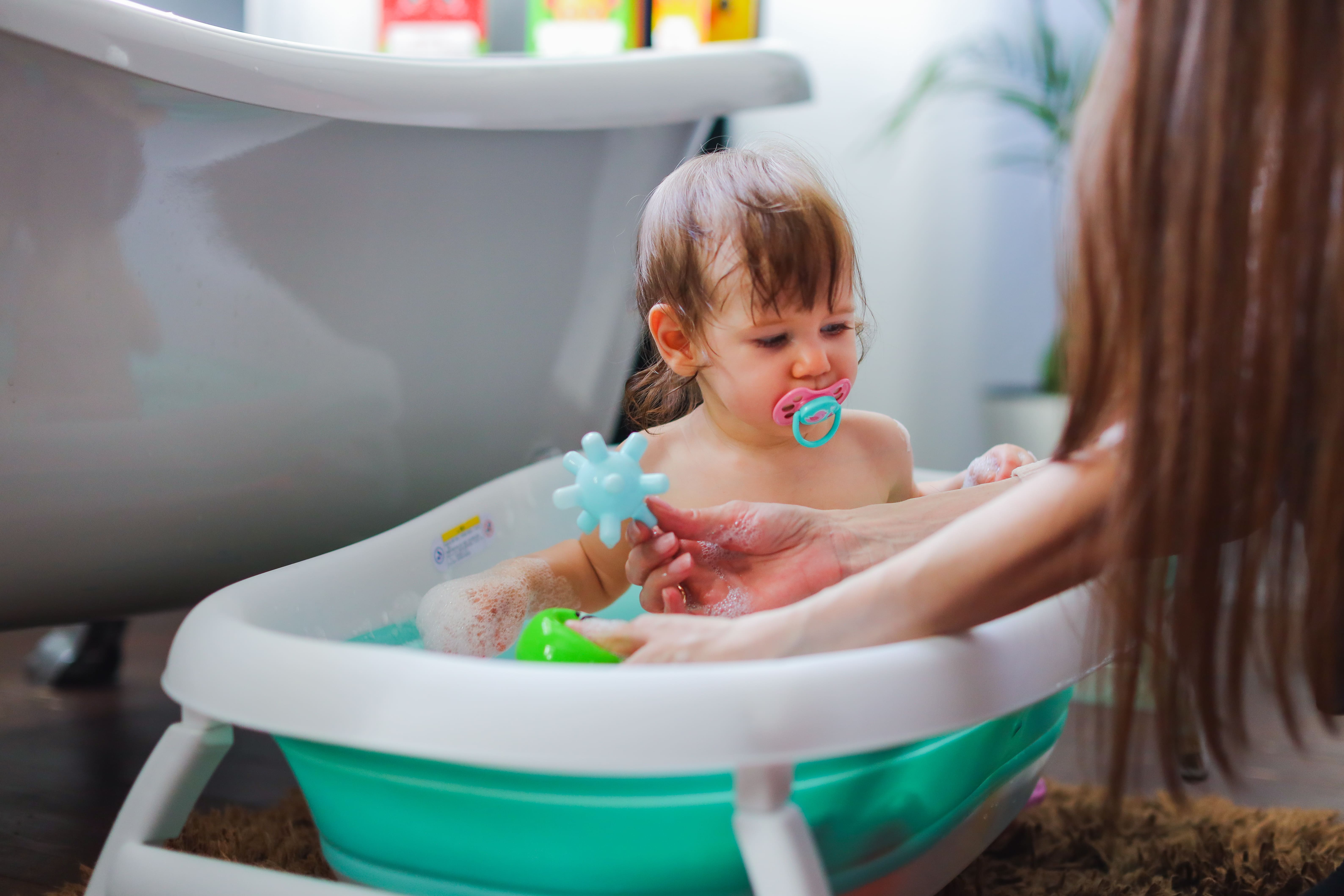 Купание ребёнка