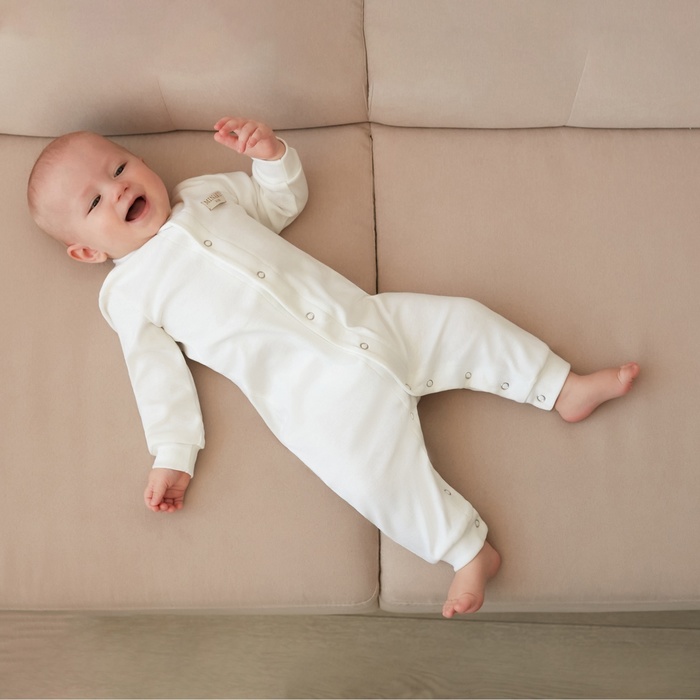 Трикотажный комбинезон для малыша