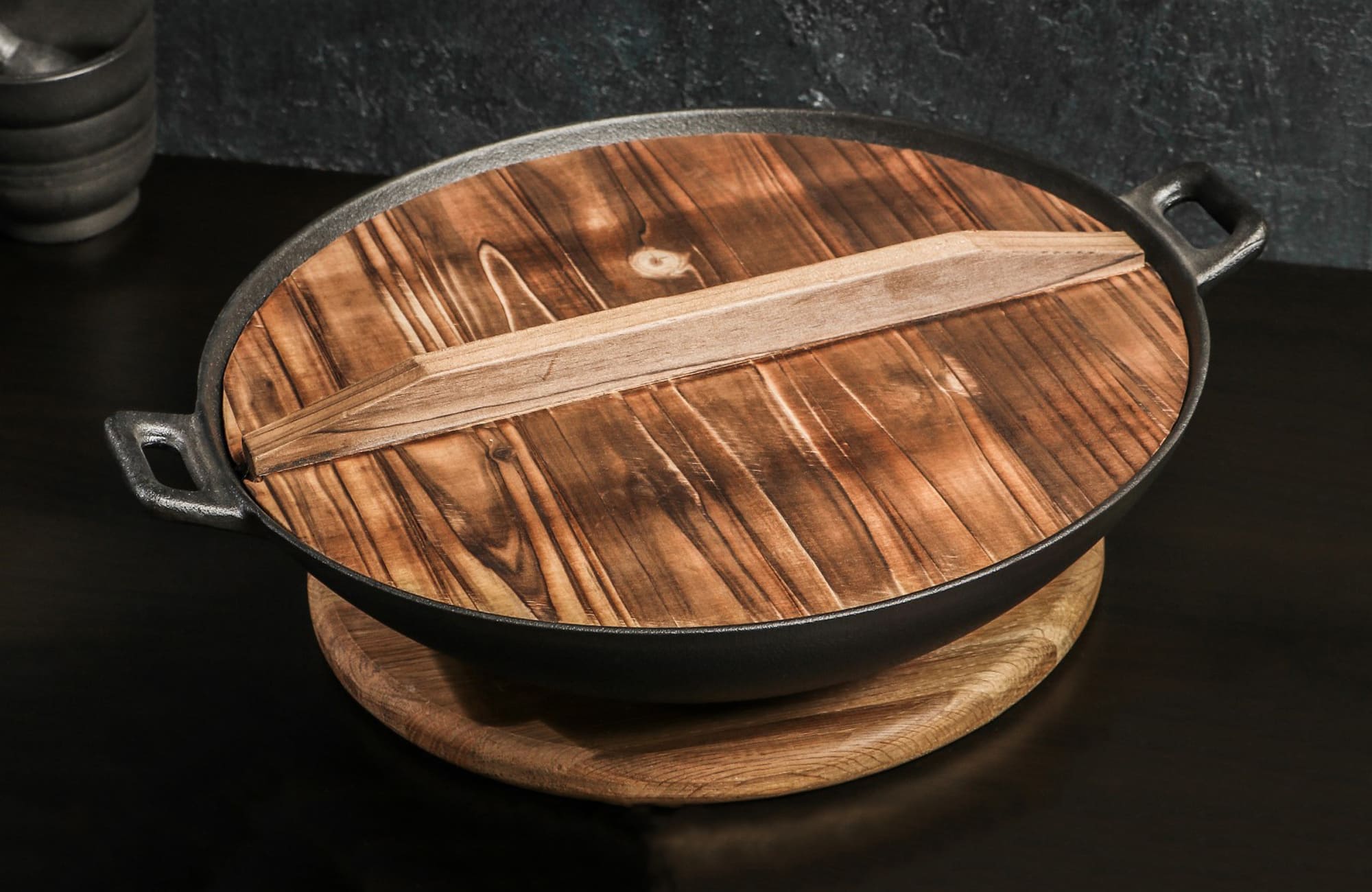 Казан из чугуна