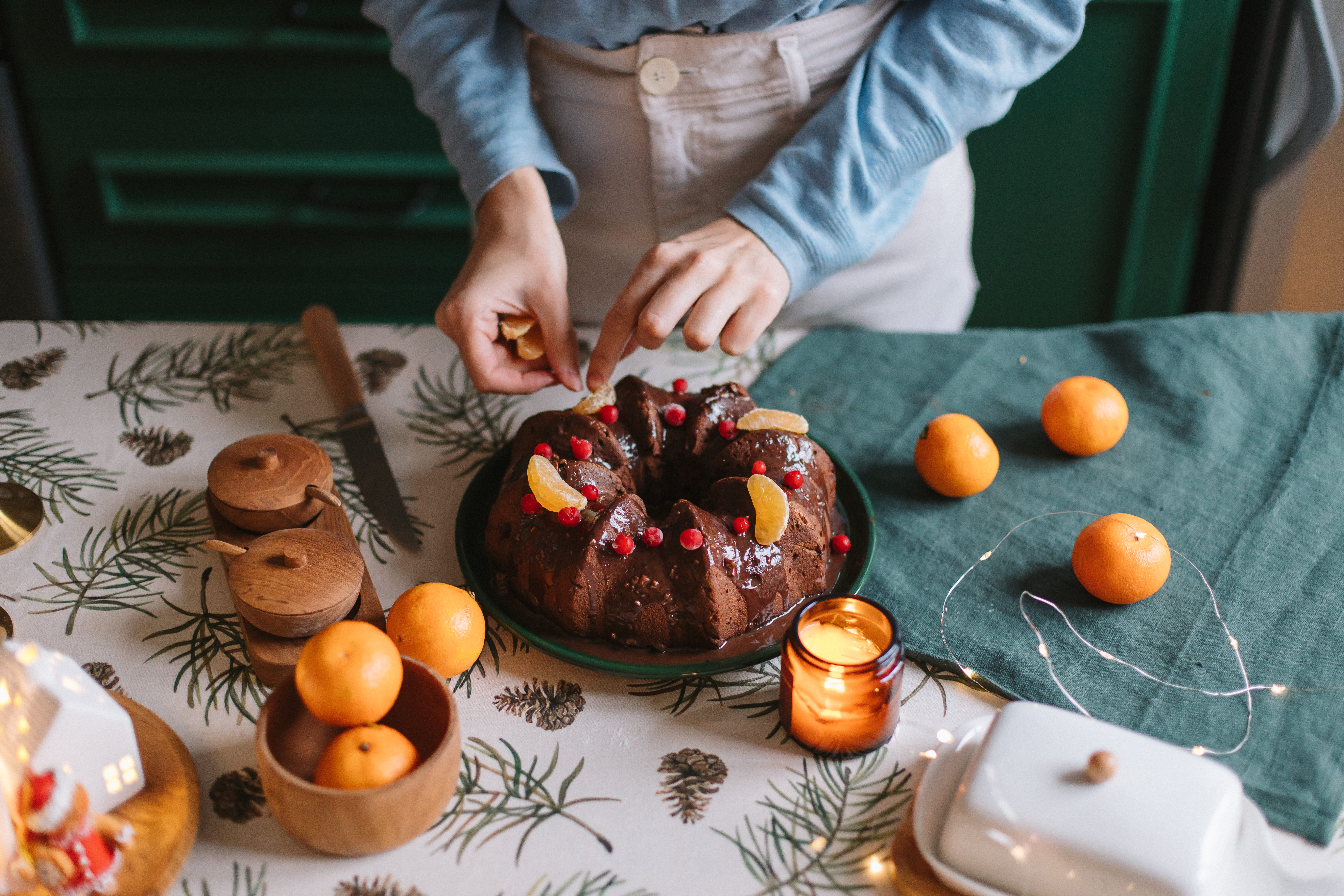 Шоколадный кекс с цукатами
