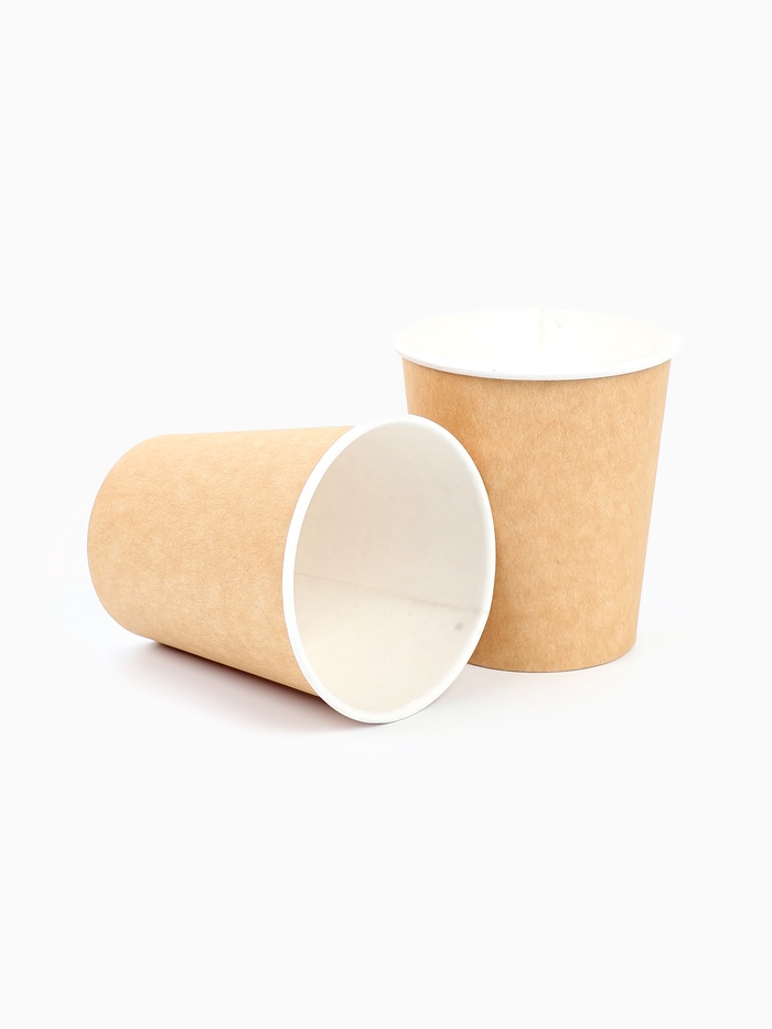 Бумажный стакан