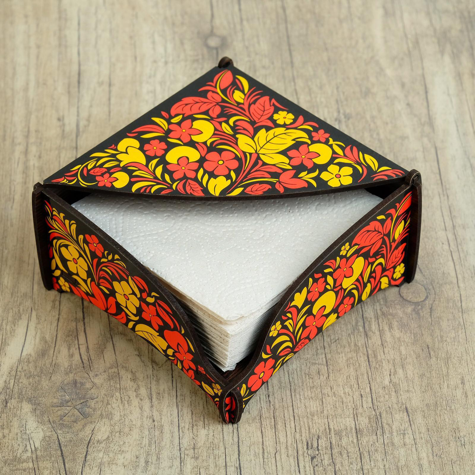 Деревянная салфетница