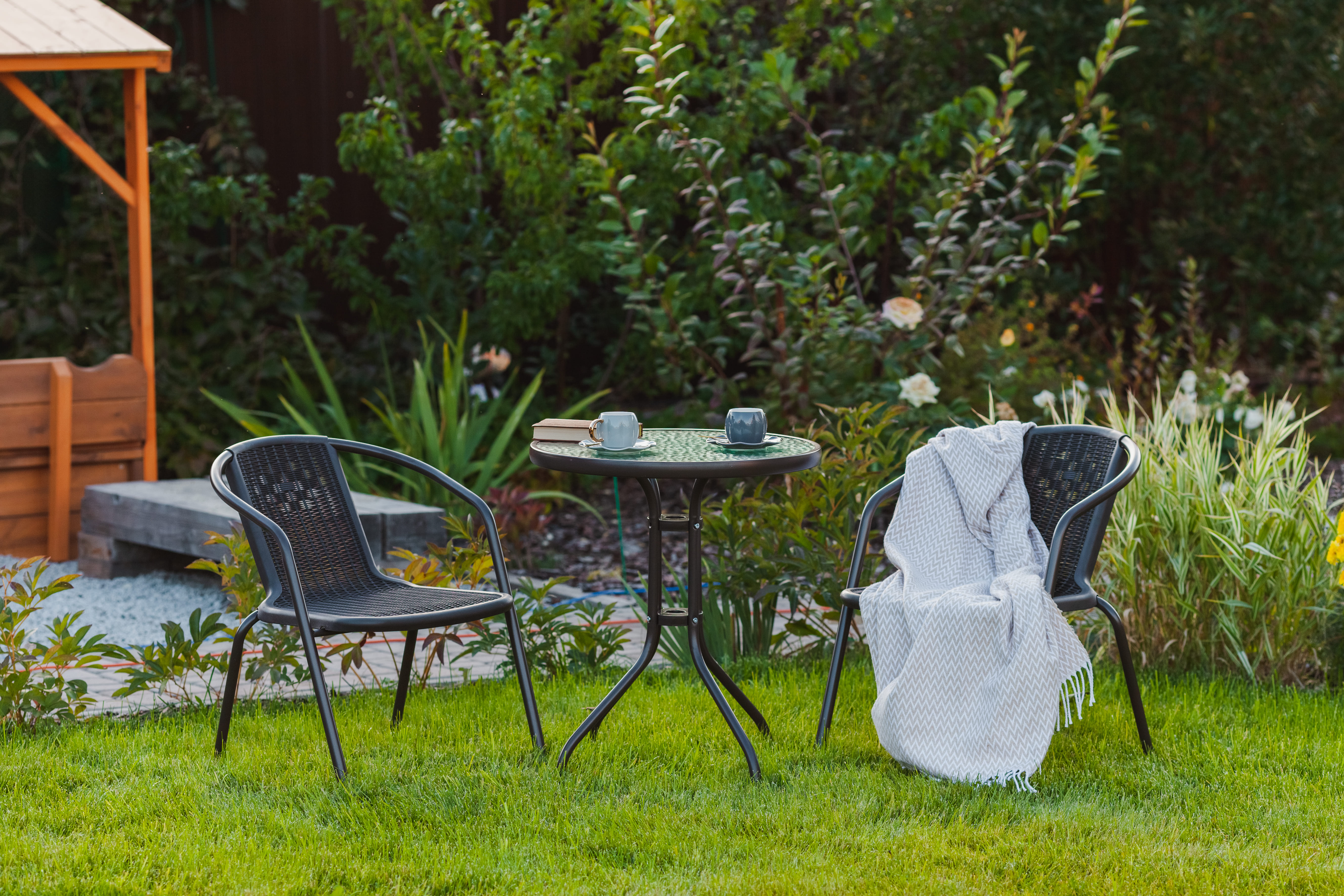 Мебель в саду