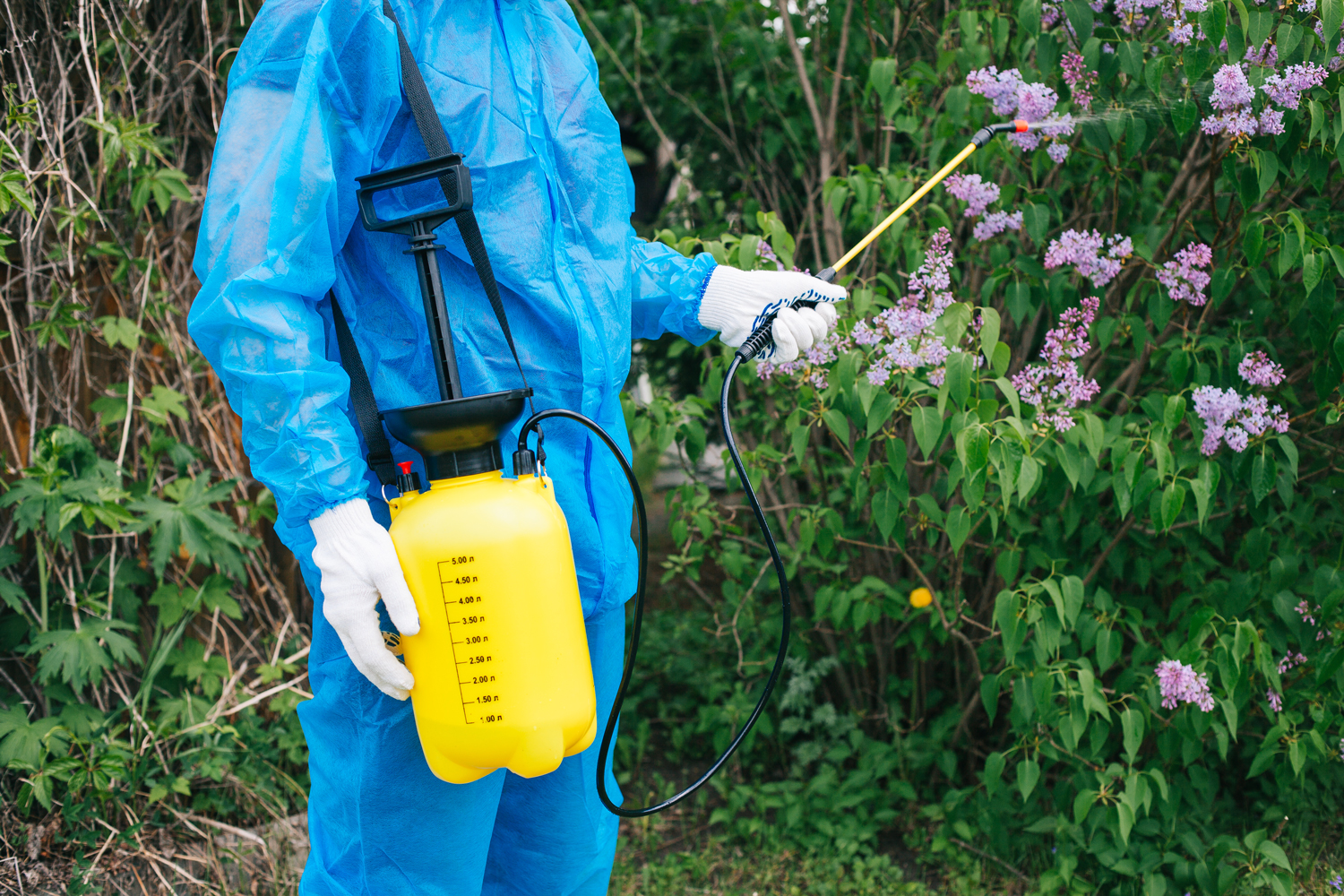 снаряжение для обработки сада