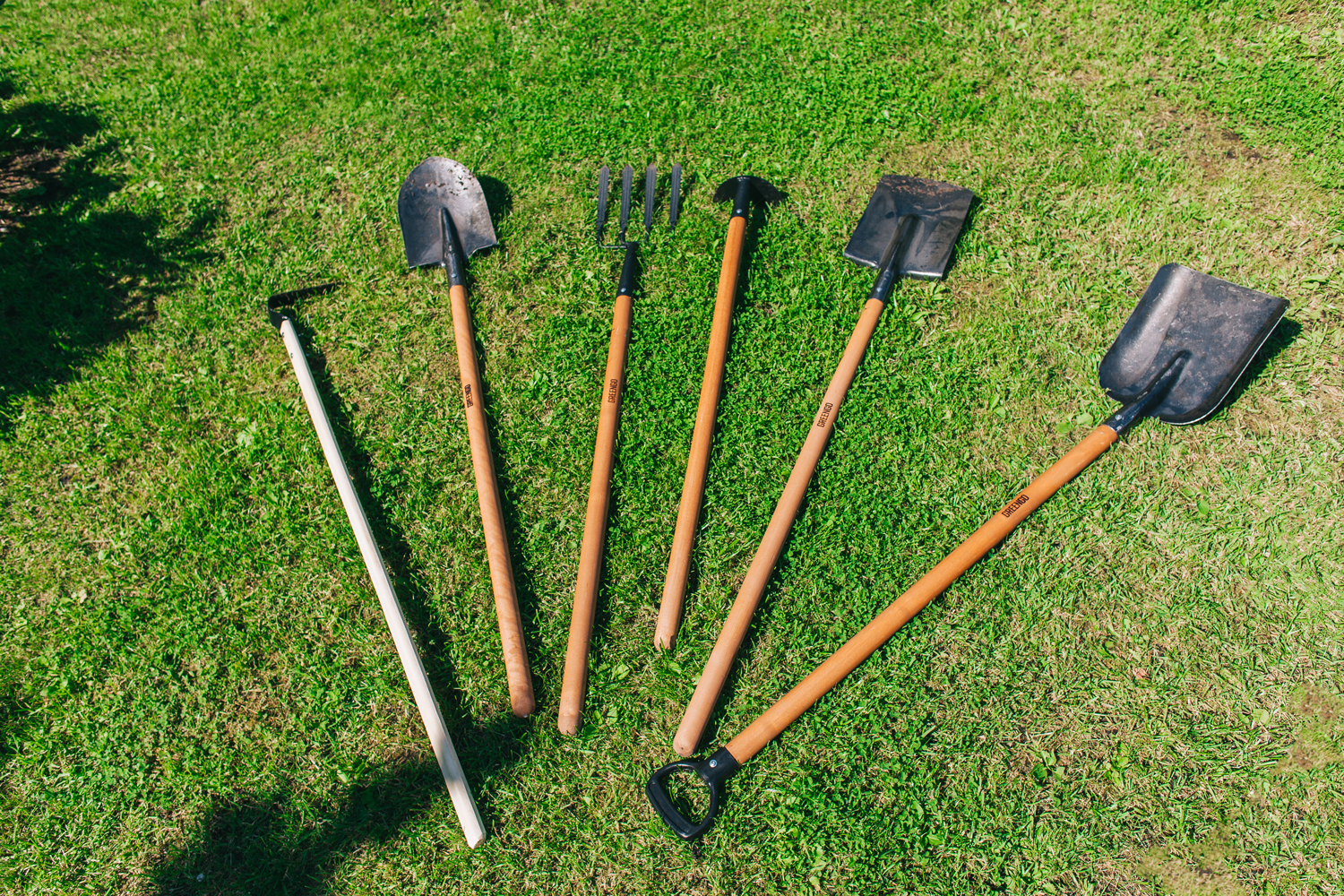 садовые инструменты