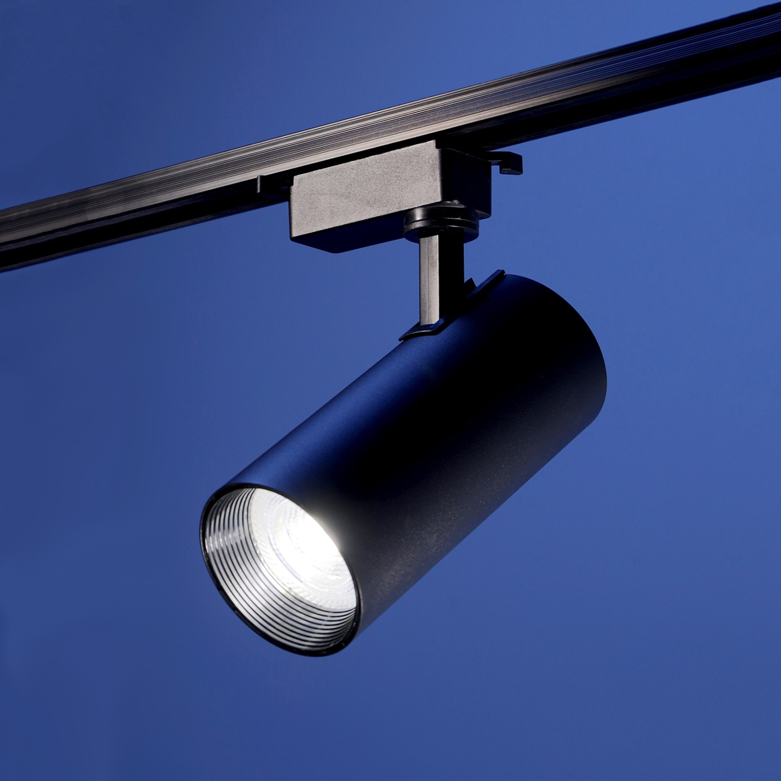 Трековый светильник
