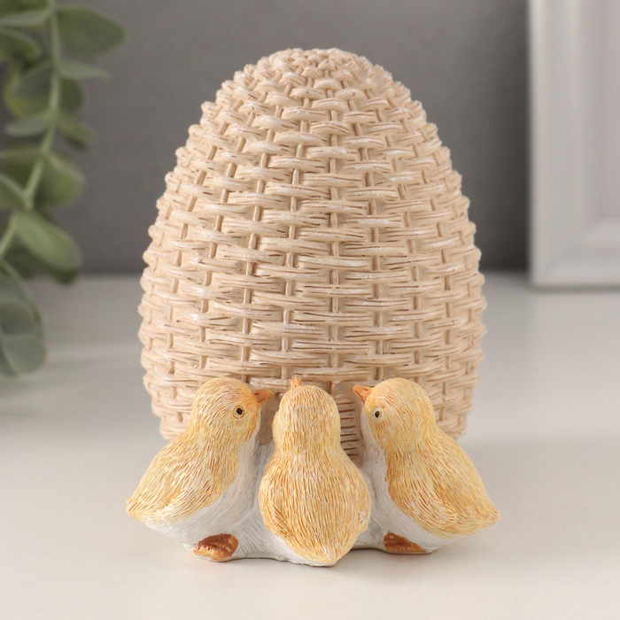 Фигурка «Цыплята у плетёного яичка»