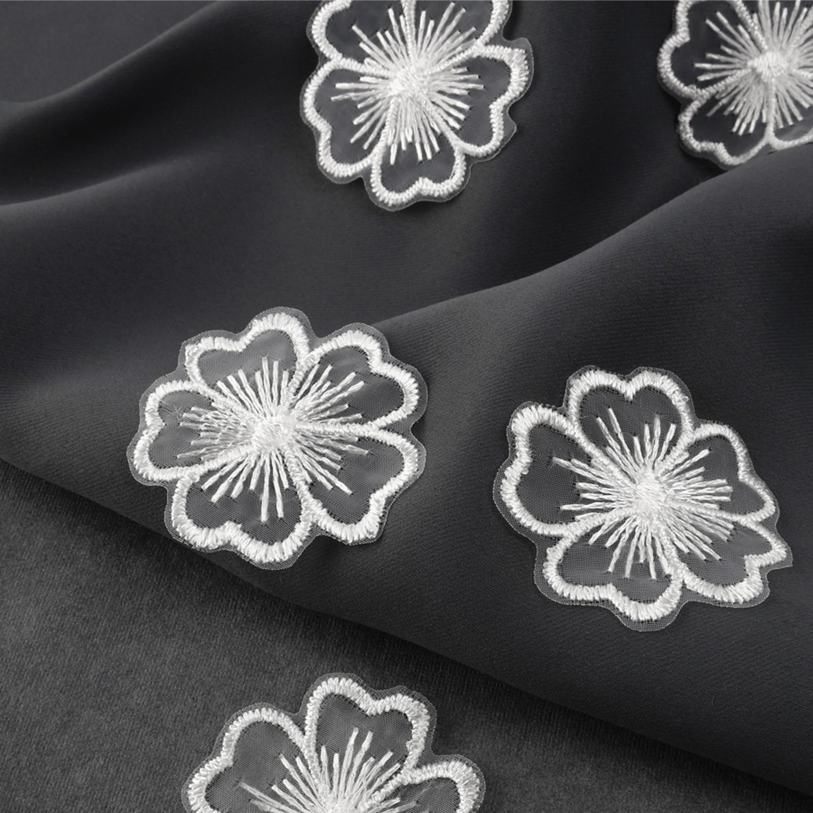 Текстильная аппликация