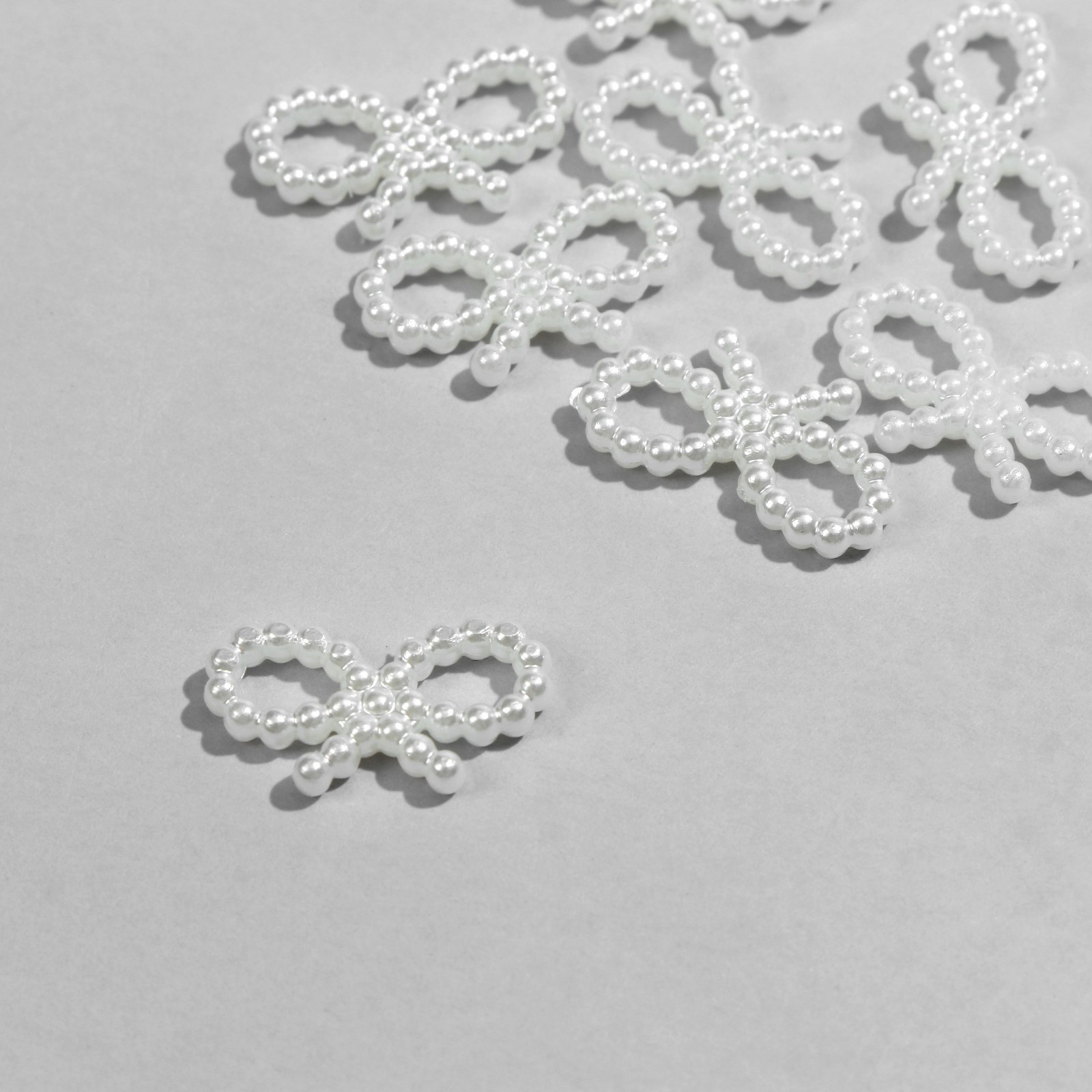 Пластиковые бусины