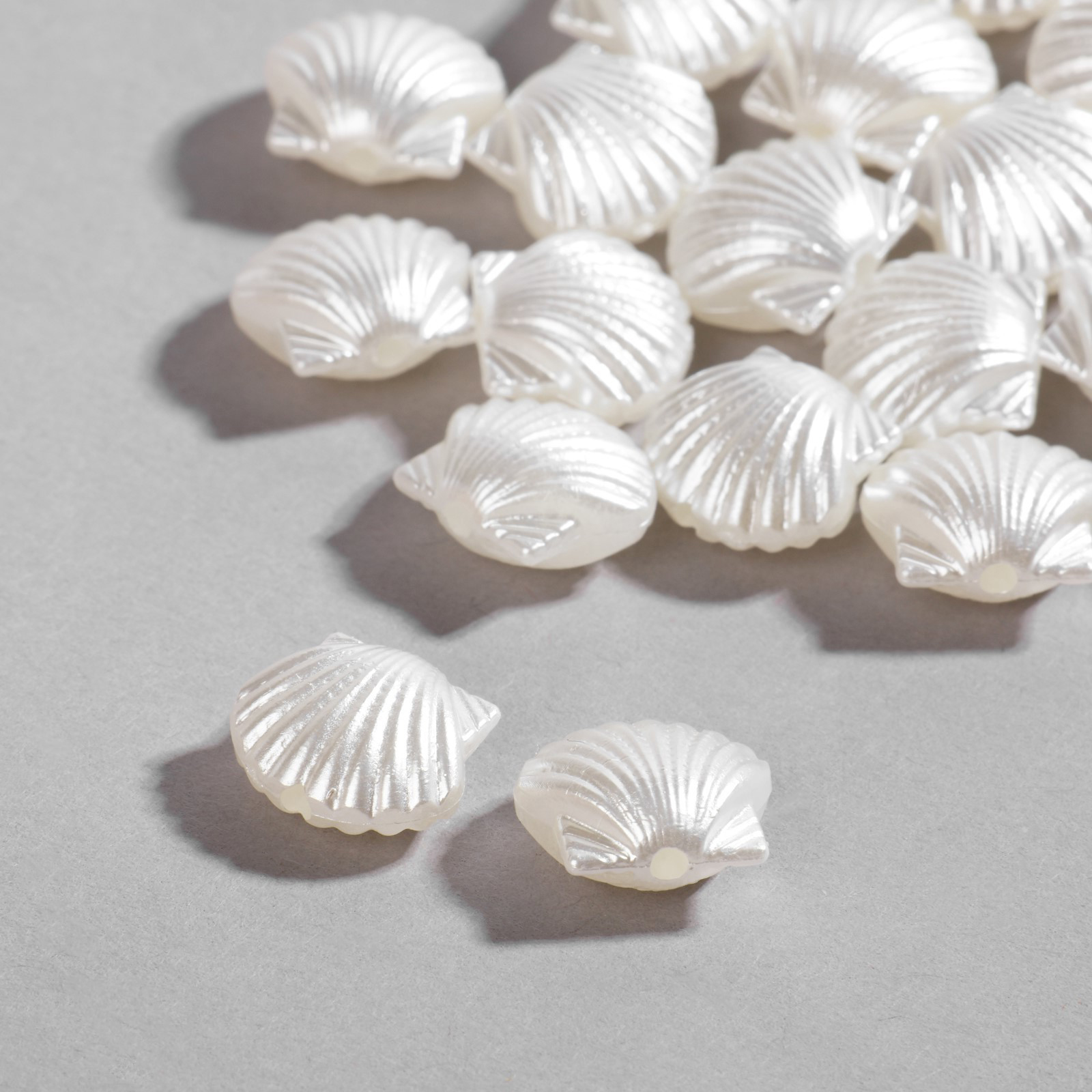 Пластиковые бусины