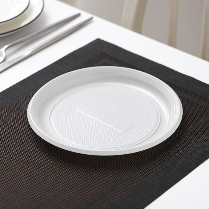 Одноразовая тарелка