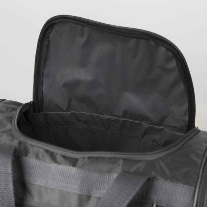 Сумка спортивная на молнии, 1 отдел, 2 наружных кармана, длинный ремень, цвет серый