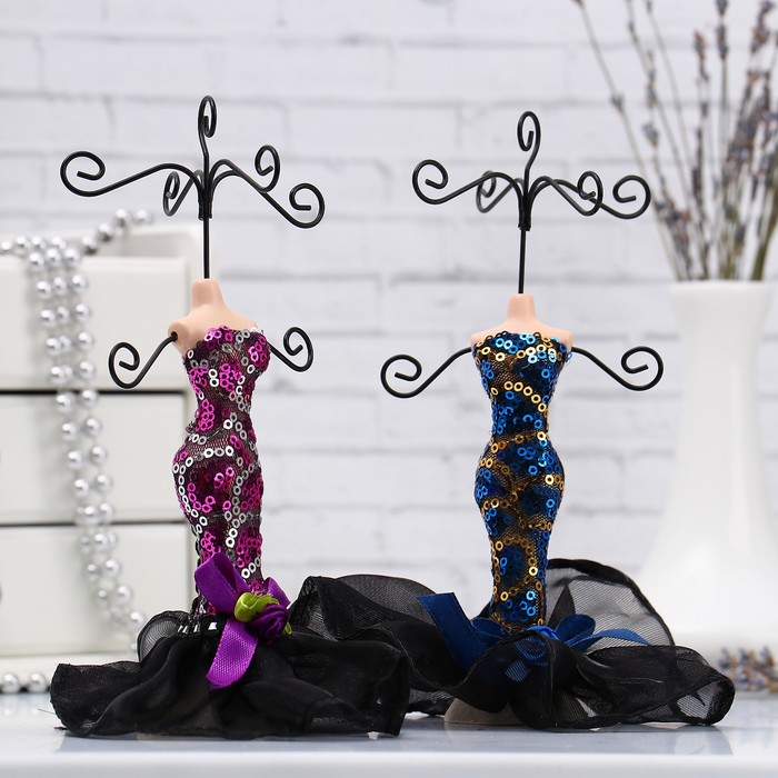 Подставка для украшений "Силуэт девушки в платье", ВЫСОТА Н=18, цвет красно-черный