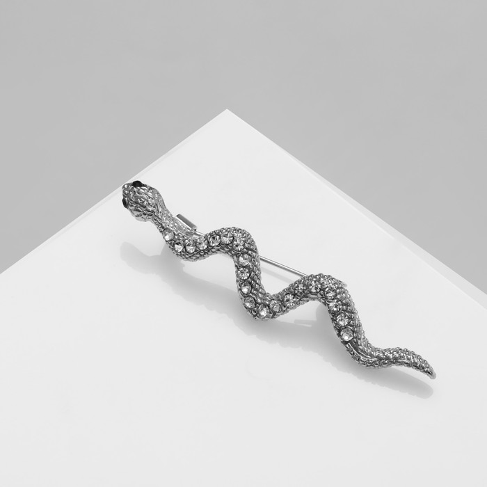 Брошь "Змейка", цвет белый в серебре