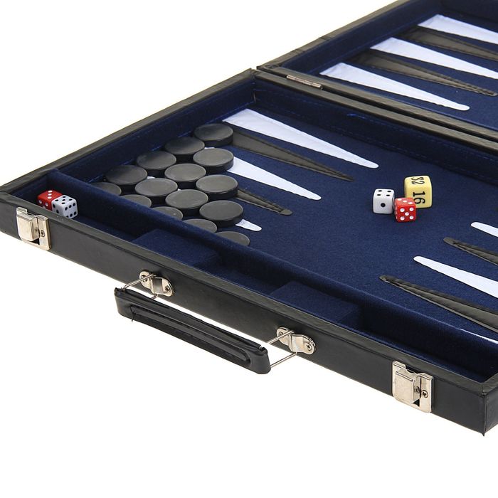 Нарды, набор: 5 кубиков, 32 фишки, в чемодане