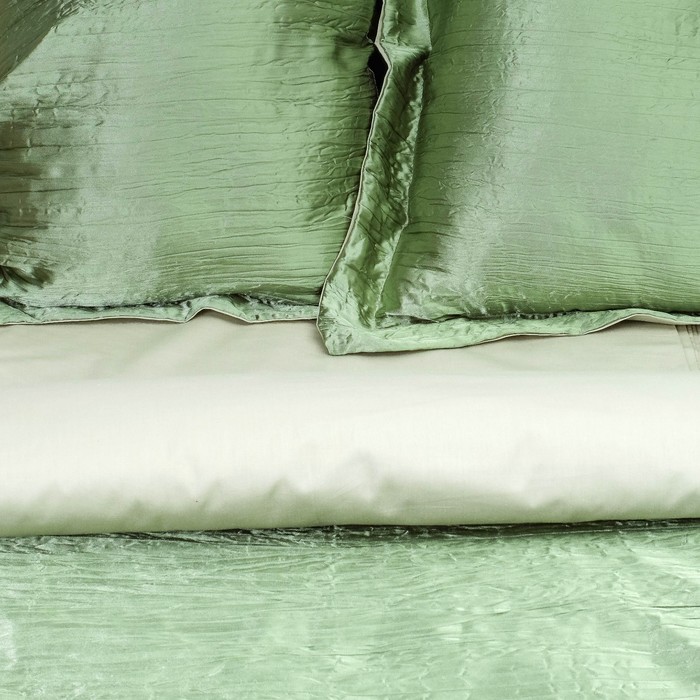 Постельное бельё "Этель Элегант" евро Олива 200х220 см, 220х240 см, 50х70+5 см - 2 шт., верх иск.шелк, низ 100% хлопок