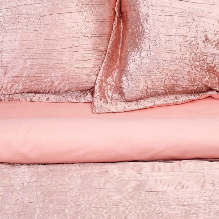 Постельное бельё "Этель Элегант" 2 сп. Персик 180х210 см, 220х240 см, 50х70+5 см - 2 шт., верх иск.шелк, низ 100% хлопок
