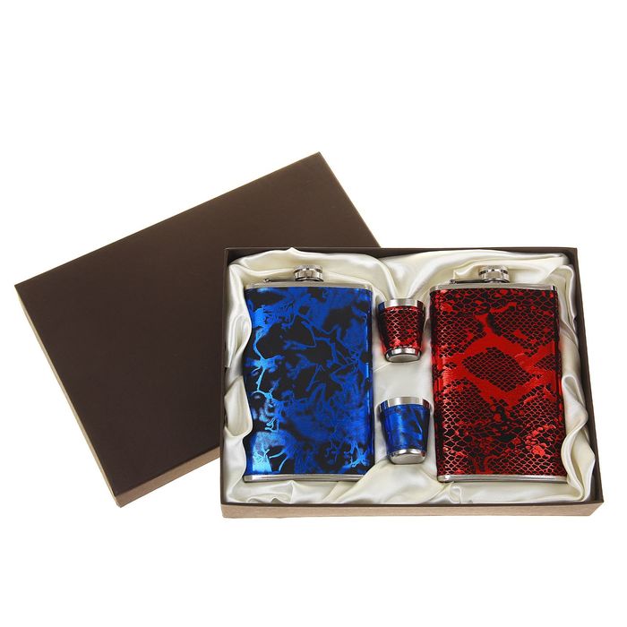 Подарочный набор 4 в 1 "Ассорти": 2 фляжки × 300 мл + 2 рюмки