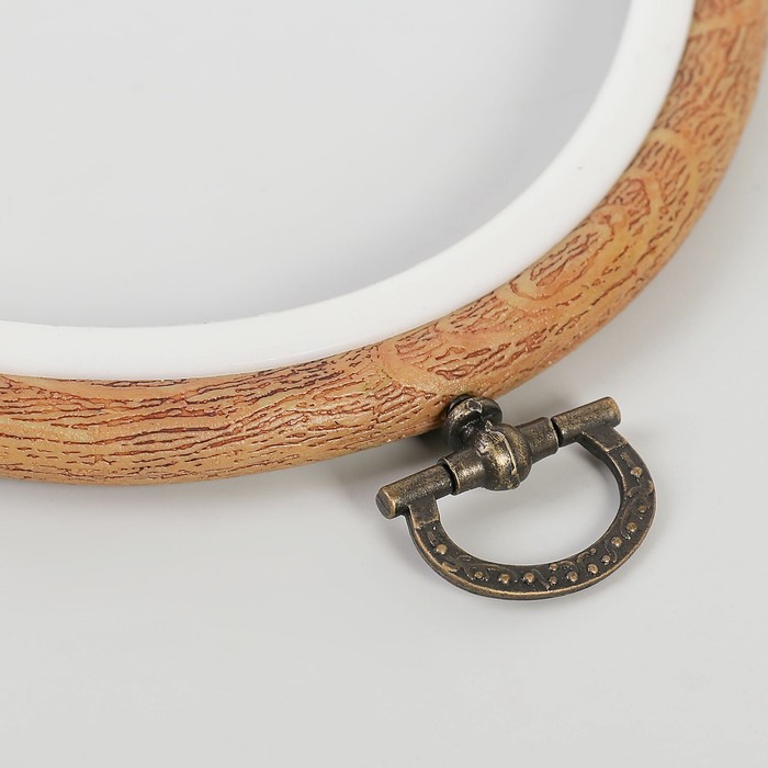 Пяльцы-рамка для вышивания овальные, под дерево, 17,5х13,5см