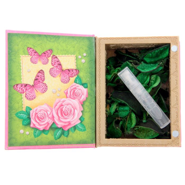 Подарочный набор в книге-шкатулке "С пожеланием большого счастья": сухоцветы и эссенция, аромат магнолии