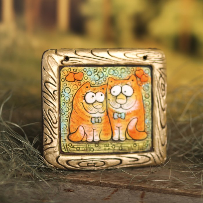 Панно из красной глины "Коты парочка"