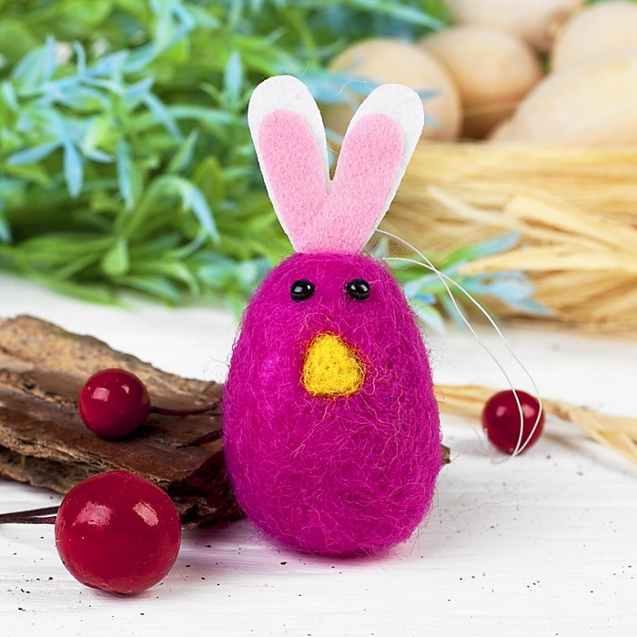 Подвеска декоративная ручной работы "Зайчик", шерсть