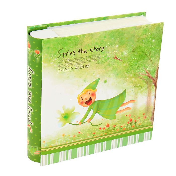 Фотоальбом на 60 фото 13х18 см в коробке "Девочка мечтательница" МИКС