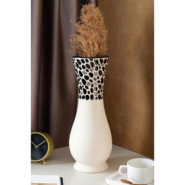 Ваза "Карина" камешки