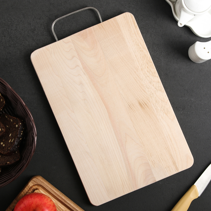 Доска разделочная березовая с металлической ручкой 33х22 см "Удобная"