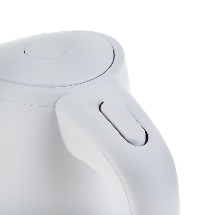 Чайник электрический LuazON LPK-1001, 1 л, 2200 Вт, белый