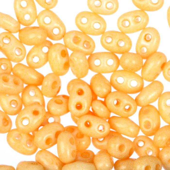 Бисер "GAMMA" 2,5х5мм (Т083 св. оранжевый)