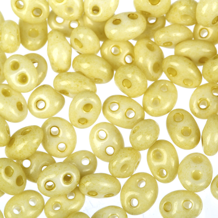 Бисер "GAMMA" 2,5х5мм (Т072 желто-зеленый)