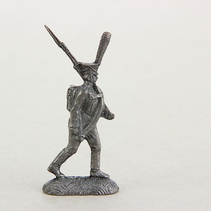 Оловянный солдатик "Русский гренадер с ружьем"