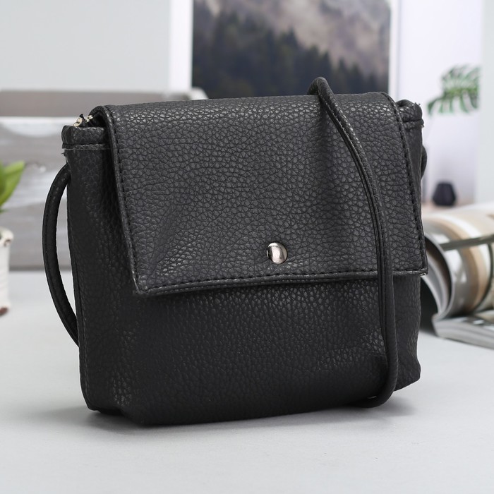 Сумка женская на кнопке, 1 отдел на молнии, длинный ремень, чёрная