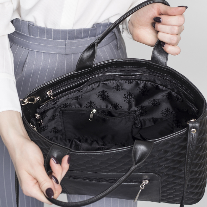 Сумка женская на молнии, 3 отдела, наружный карман, длинный ремень, стёжка, чёрная