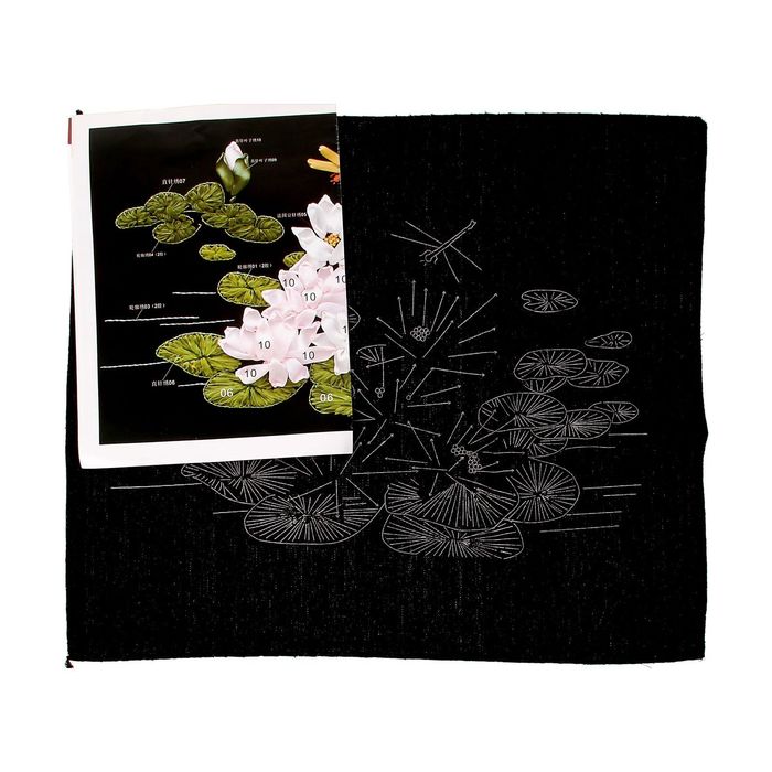 Набор для вышивания лентами "Лотосы", черный фон, размер основы 40*50 см